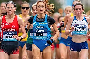 Clara Evans bei den Halbmarathon-Weltmeisterschaften 2020 in Gdynia