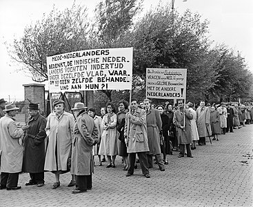Demonstration of Indische Euraziatischen in The Hague (1954).