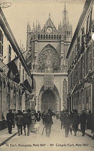 The cathedral in 1907 with the new portal and decorated gable