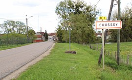 The road into Coussey