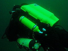 Diving with a closed circuit rebreather