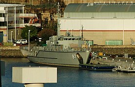 Huon-class minehunter HMAS Yarra docked at Waterhen in February 2008.