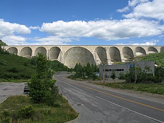 Buttresses on the 700ft tall Daniel-Johnson Dam, Quebec