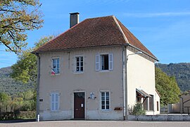 The town hall in Saint-Hymetière-sur-Valouse