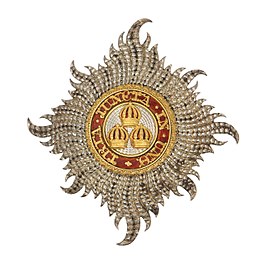 Civil Knight Grand Cross Star of The Most Honourable Order of the Bath: 'Rays of silver issuing from a centre and charged with three Imperial Crowns, one and two, within a circle gules whereon inscribed the motto of the Order in gold'[1]