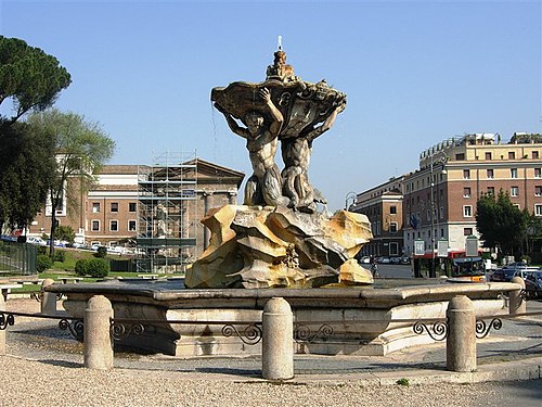 Fountain on the Piazza della Bocca della Verità