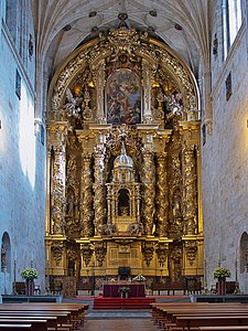 Baroque Solomonic Composite columns of the main altar of the Convento de San Esteban, Salamanca, Spain, by José Benito de Churriguera, 1693[9]