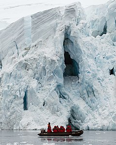 Arena Glacier, close-up, by Godot13