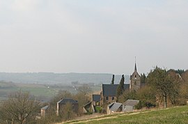 The church and surroundings in Crouttes