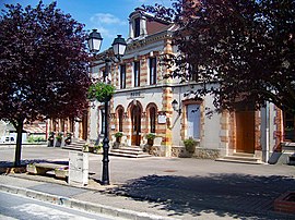The town hall in Trépail
