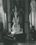 Statuary in the celestial room (1911)