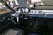 The new dashboard and steering wheel of the Giulia Sprint 1600