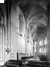 Groin vaults of the choir of the Abbaye-aux-Dames (1080s)