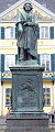 Beethoven-Denkmal von Ernst Hähnel und Jacob Daniel Burgschmiet auf dem Münsterplatz