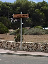 Recherchen vor Ort haben ergeben, dass Spanien in ein ausgeklügeltes Zonensystem mit strikt einzuhaltenden Benimmregeln aufgegliedert ist.