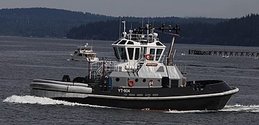 Defiant (YT-804), a Valiant-class harbor tug