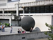 Ball sculpture