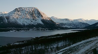 A morning view towards Nordkjosbotn from a road stop on the E6.
