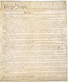 Seite 1 der Verfassung – Handschrift, Beginn extragroß: „We the People“