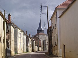 The main road in Longpré-le-Sec