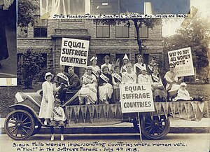 Sioux Falls women's suffrage parade "float" July 4, 1918
