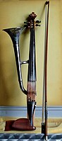 Romanian horn-violin and its bow
