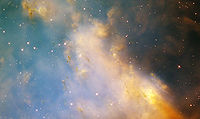 Detailaufnahme mehrerer Knoten im Hantelnebel mithilfe des Hubble-Weltraumteleskops