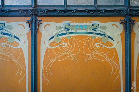 Design on wall panel of édicule, Porte Dauphine