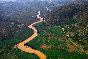 Luftbild des Nyabarongo, einem der wichtigsten Flüsse in Ruanda