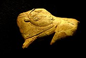 Bison Licking Insect Bite; c. 15,000-13,000 BC; antler; legth: 10.5 cm; National Museum of Prehistory (Les Eyzies-de-Tayac-Sireuil, France)[85]