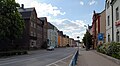 Die als Hauptstraße durch die Stadt führende Augustusburger Straße