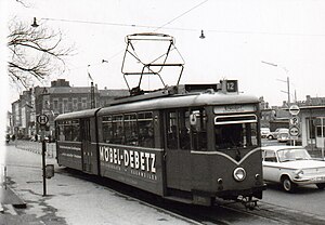Triebwagen 7110 an der Endschleife Vaals der Linie 12 (1962)