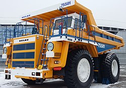 Ein BelAZ-75581 im Jahr 2015