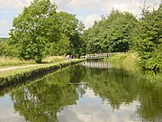 The Leeds and Liverpool Canal near Thackley