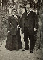 Helen and William Taft stand beside one another
