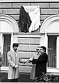 Enthüllung der Max Steiner-Gedenktafel in Wien 1988 (v.l. R. Blumauer, H. Weißmann, H. Zilk)