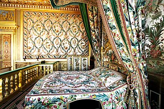 The Queen's bed, used by the Empresses Josephine and Marie-Louise