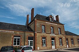 The school of Semur-en-Vallon