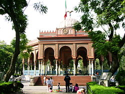 Alameda de Santa María la Ribera. In the background lies the Morisco Kiosk