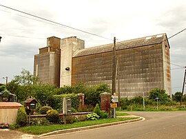 A grain silo in Péronville