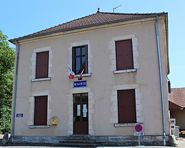 The town hall in Noiron