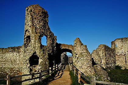 The inner gatehouse at Pevensey Castle was one of the elements of the castle standing in 1216 when John gave orders to slight it.