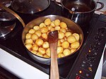 Preparing caramelized potatoes