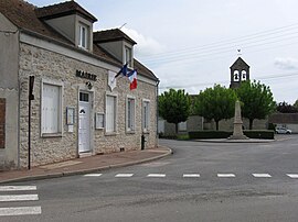 The town hall in La Madeleine-sur-Loing