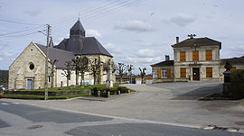 The church and town hall in Cheminon