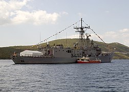 USS Nicholas im Hafen Neum (2003)