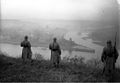 Französische Soldaten auf der Festung blicken auf das Deutsche Eck