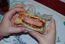 Porilainen, a Finnish burger-like sandwich