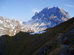Stubaier Höhenweg unterhalb der Schlicker Seespitze