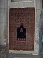 Gebetsteppich aus Kirşehir mit Einzelnische, Tilavet-Raum, Mevlâna-Mausoleum, Konya